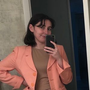 Meet your Posher, Abby